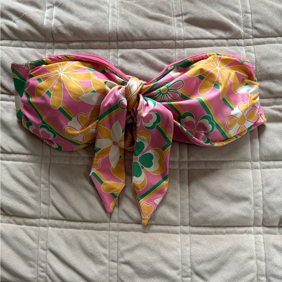 Kenny Flowers THE ACAPULCO
Tie Front Bandeau Top - Picture 5 of 7